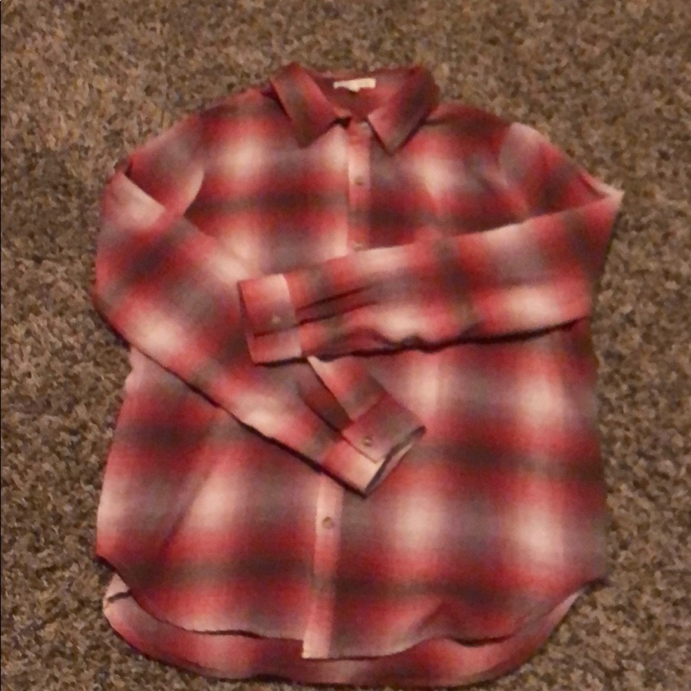 Stevie Hender Button Up